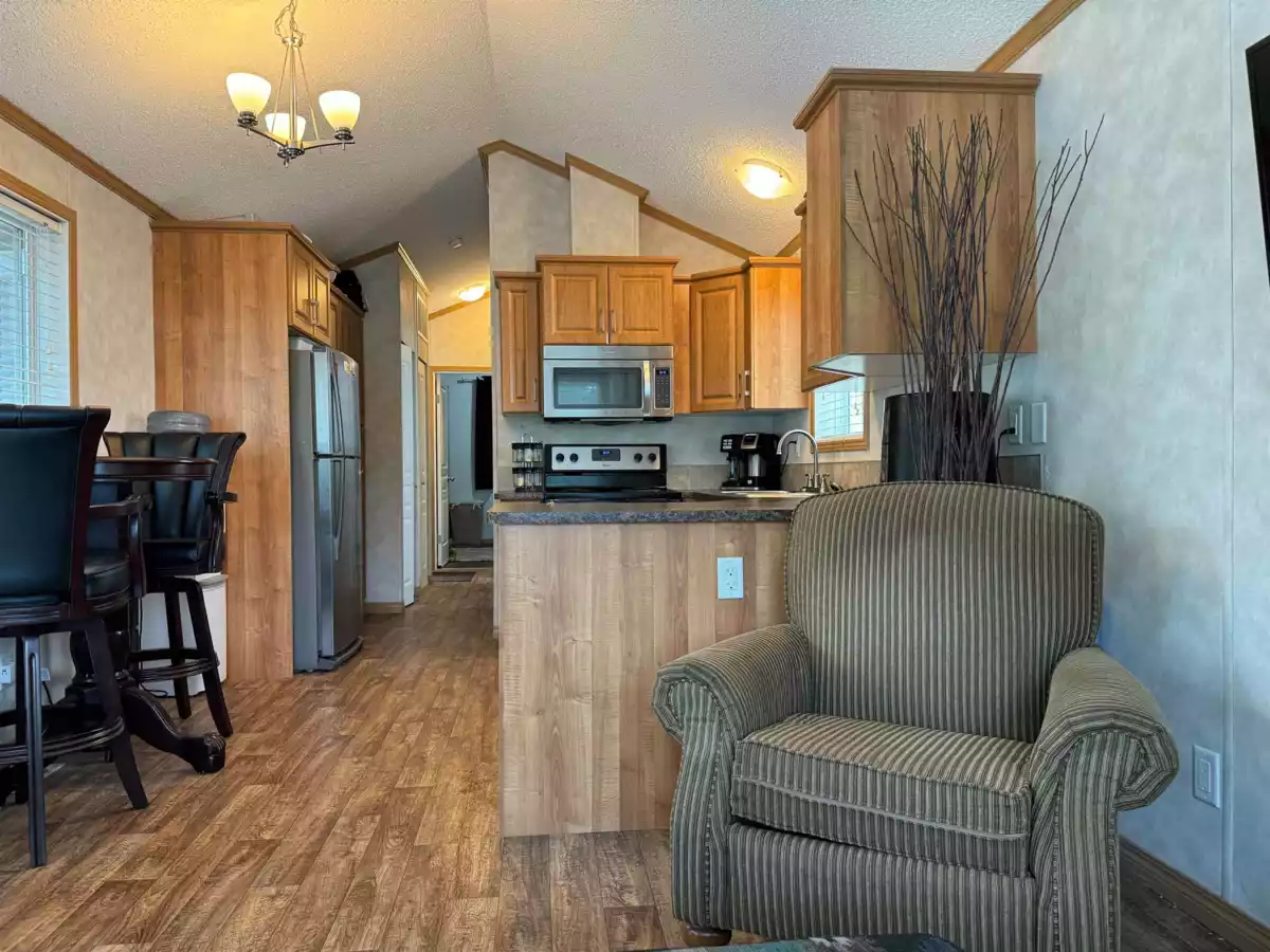 Bedroom 2 Photo of 9 24330 Fraser Highway, Langley, BC