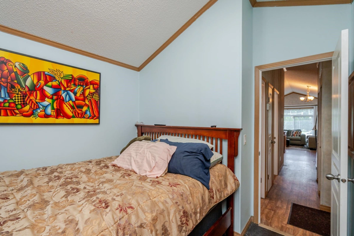 Office / Den Photo of 9 24330 Fraser Highway, Langley, BC