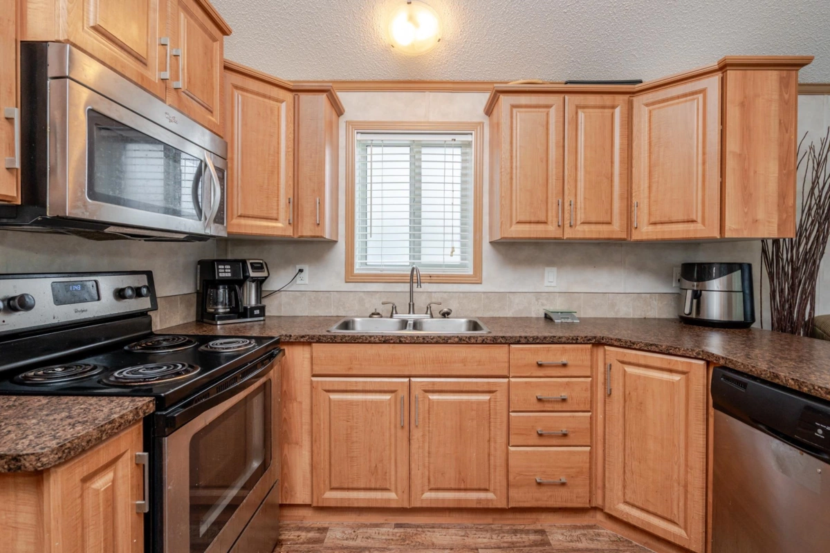 Primary Bathroom Photo of 9 24330 Fraser Highway, Langley, BC