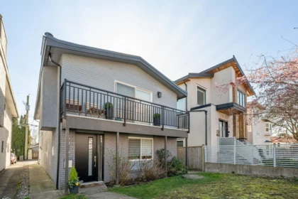 3616 E Georgia Street, Vancouver, BC, Renfrew VE — 5 bed single family residence for sale