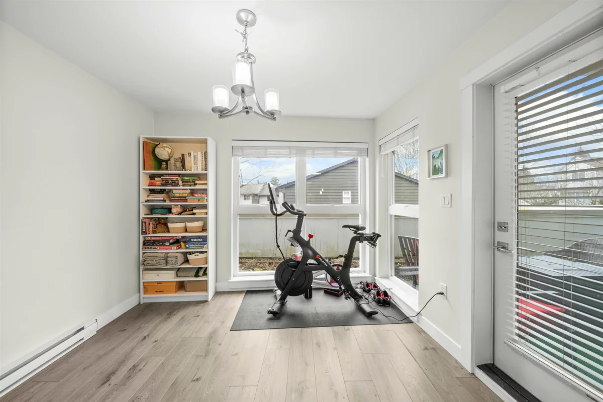 Breakfast Nook Photo of 109 4815 55b Street, Ladner, BC