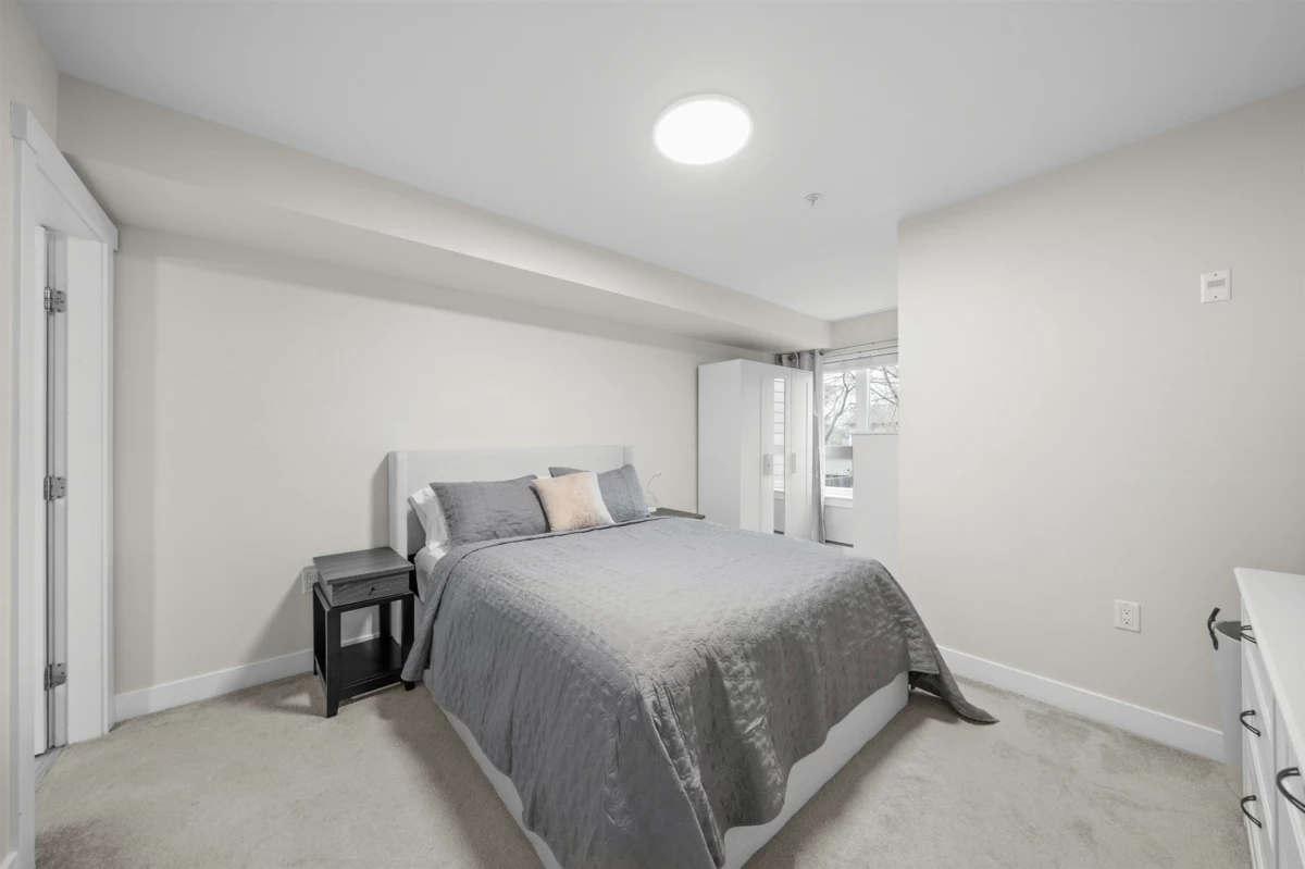 Primary Bathroom Photo of 109 4815 55b Street, Ladner, BC