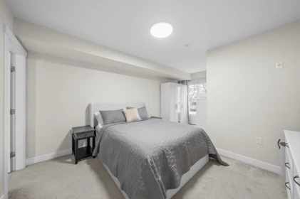 Primary Bathroom Photo of 109 4815 55b Street, Ladner, BC