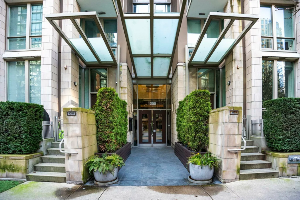 Family Room Photo of 1802 1055 Richards Street, Vancouver, BC