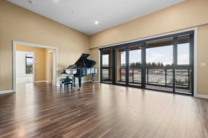 Primary Bedroom Photo of 621 2860 Trethewey Street, Abbotsford, BC