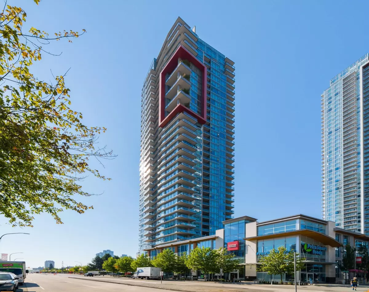 Exterior Rear Photo of 3903 4688 Kingsway, Burnaby, BC