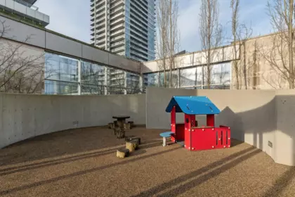 Outdoor Deck Photo of 3903 4688 Kingsway, Burnaby, BC
