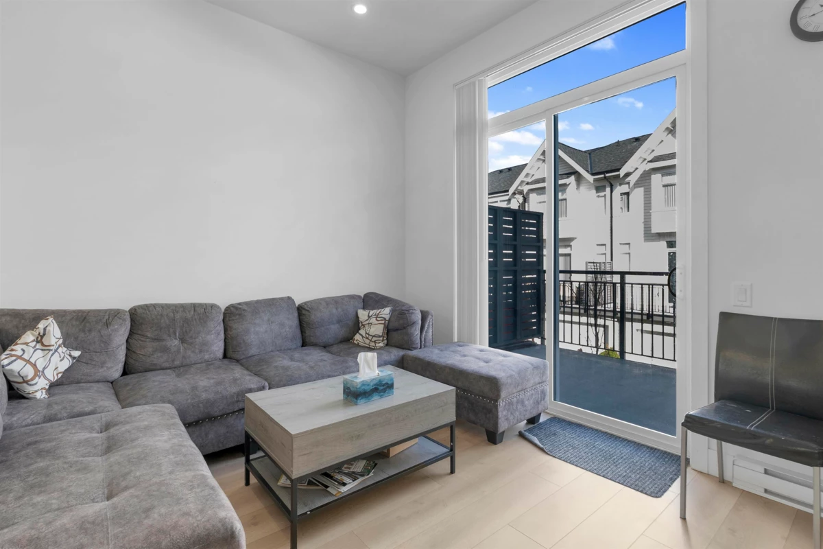 Dining Area Photo of 24 14151 58a Avenue, Surrey, BC