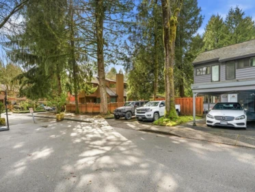 4597 Elmgrove Drive, Burnaby, BC, Burnaby — Townhouse for sale
