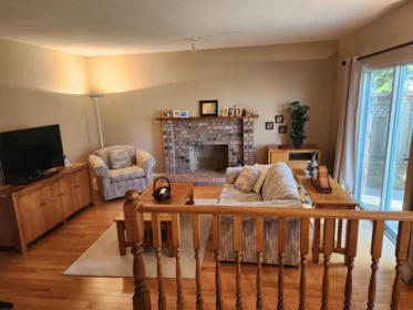 Kitchen Photo of 15499 91a Avenue, Surrey, BC