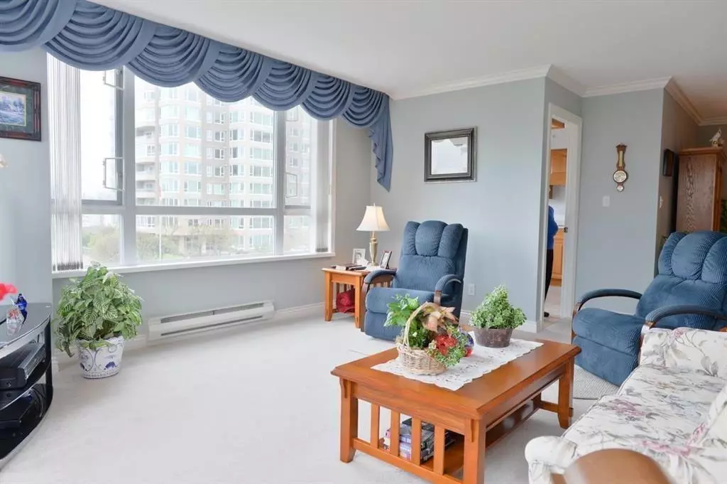Family Room Photo of 301 3190 Gladwin Road, Abbotsford, BC