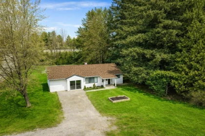 Primary Bedroom Photo of 37795 North Parallel Road, Abbotsford, BC