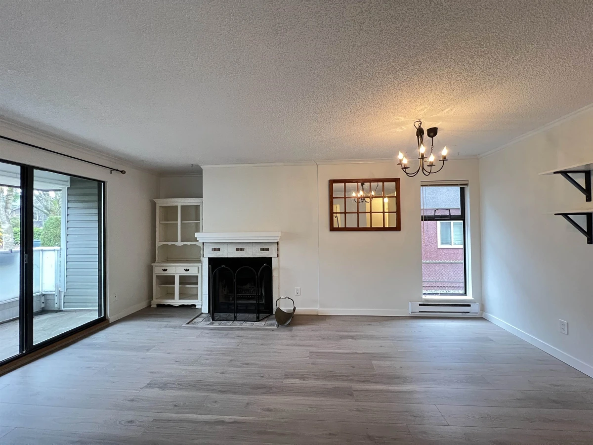 Dining Area Photo of 206 674 W 17th Avenue, Vancouver, BC