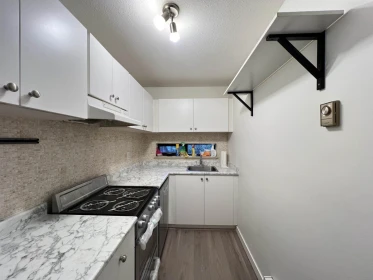 Breakfast Nook Photo of 206 674 W 17th Avenue, Vancouver, BC