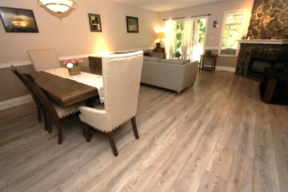 Kitchen Island Photo of 43 32361 Mcrae Avenue, Mission, BC