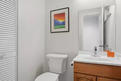 Hallway Photo of 2329 Mountain Highway, North Vancouver, BC