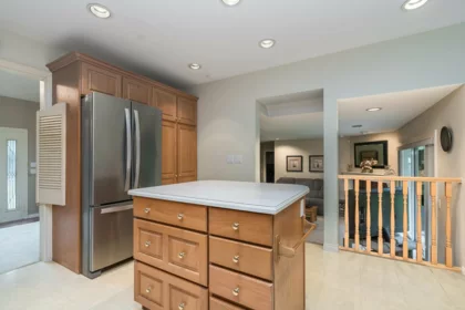 Guest Bathroom Photo of 10021 161 Street, Surrey, BC