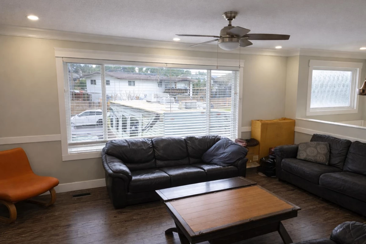 Family Room Photo of 1960 Catalina Crescent, Abbotsford, BC