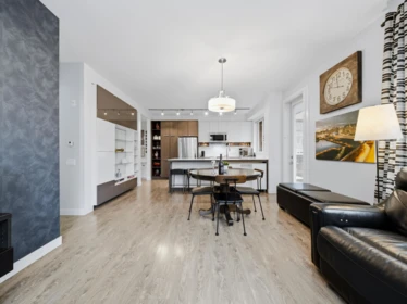 316 9250 University High Street, Burnaby, BC, Burnaby — Apartment/Condo for sale