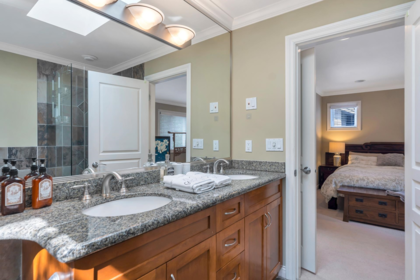 Hot Tub / Spa Photo of 950 Seymour Boulevard, North Vancouver, BC