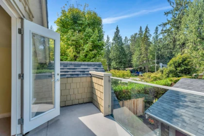 Staircase Photo of 950 Seymour Boulevard, North Vancouver, BC
