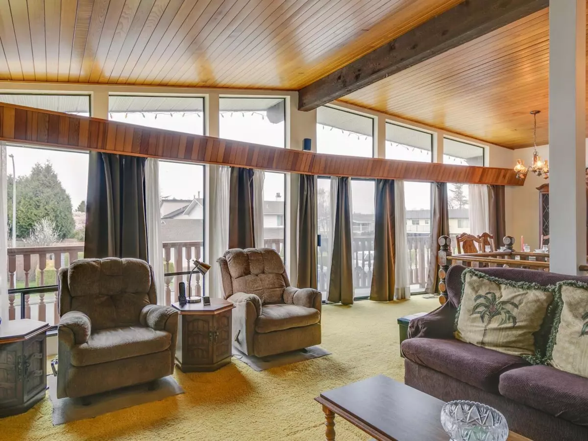 Living Room Photo of 11780 Dewsbury Drive, Richmond, BC