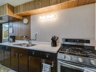 Mudroom Photo of 11780 Dewsbury Drive, Richmond, BC