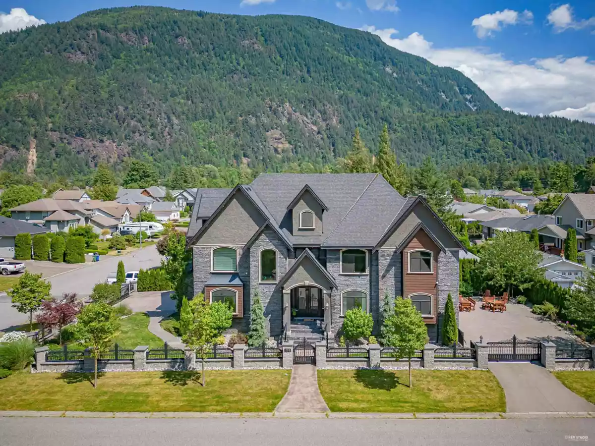 Exterior Rear Photo of 220 Balsam Avenue, Harrison Hot Springs, BC