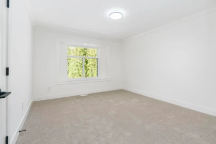 Laundry Room Photo of 11016 241a Street, Maple Ridge, BC