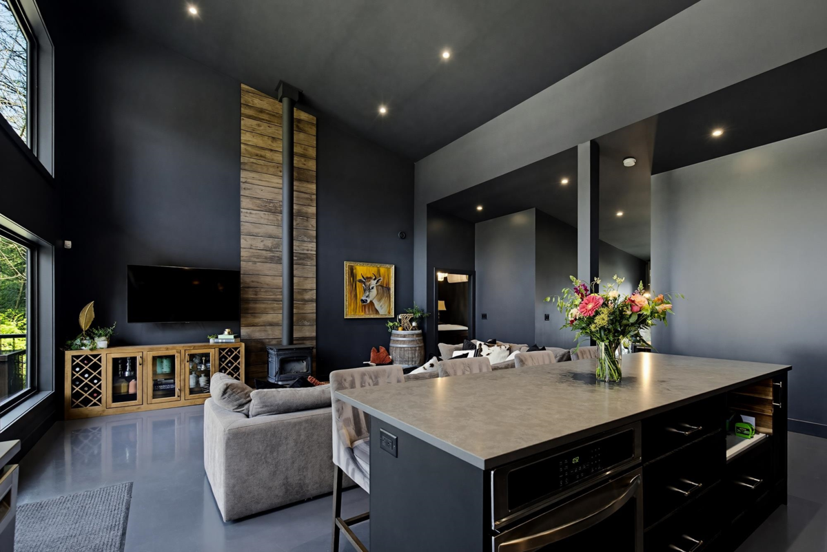 Dining Area Photo of 10377 North Deroche Road, Mission, BC