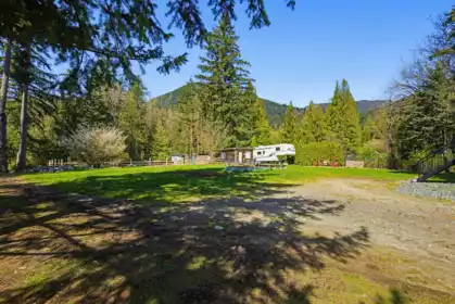 Backyard Photo of 10377 North Deroche Road, Mission, BC