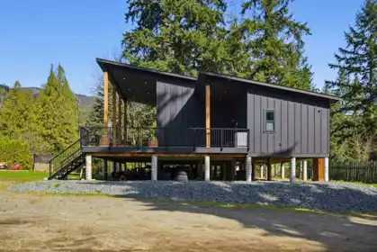 Outdoor Patio Photo of 10377 North Deroche Road, Mission, BC