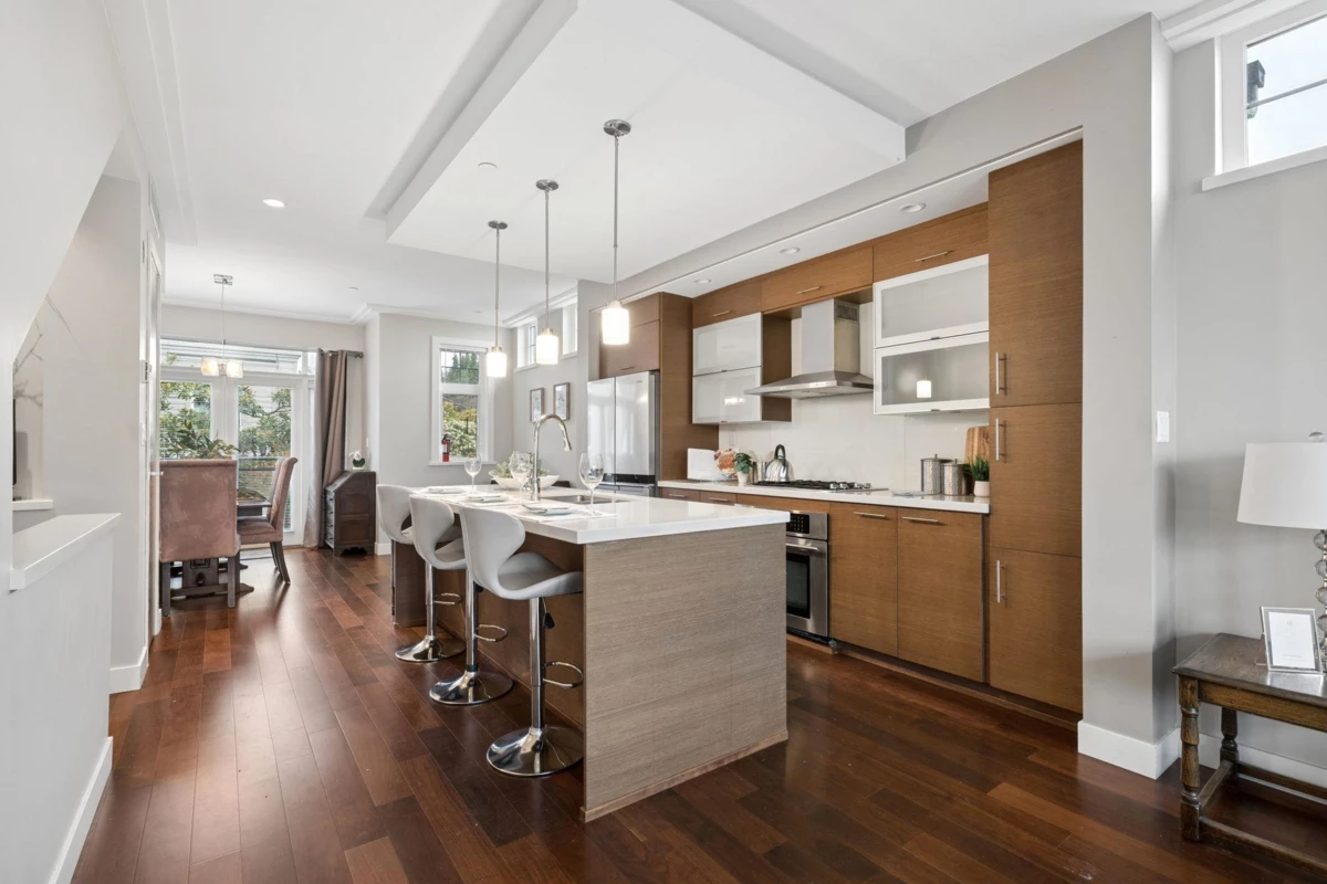 Living Room Photo of 5423 Willow Street, Vancouver, BC
