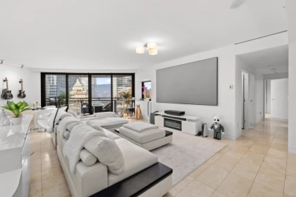 2306 838 W Hastings Street, Vancouver, BC, Vancouver — Apartment/Condo for sale