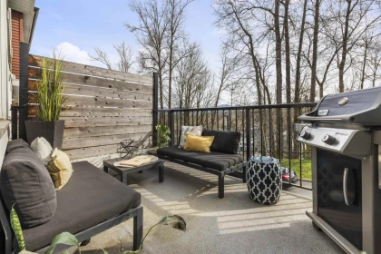 Basement Recreation Room Photo of 10 2850 Mccallum Road, Abbotsford, BC