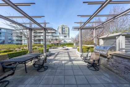 Swimming Pool Photo of 228 9373 Hemlock Drive, Richmond, BC