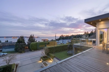 Backyard Photo of 3305 Westmount Road, West Vancouver, BC
