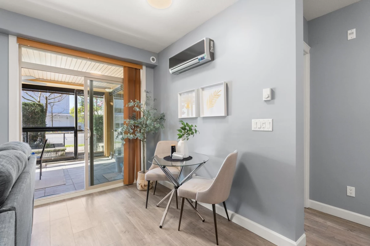 Dining Area Photo of 132 2860 Trethewey Street, Abbotsford, BC