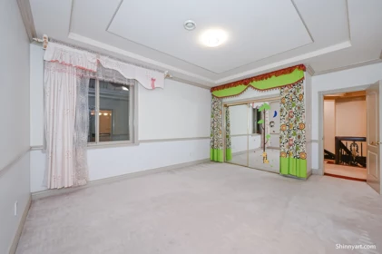 Garage Interior Photo of 3063 Plateau Boulevard, Coquitlam, BC