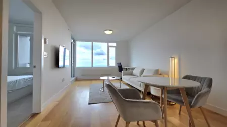 1505 9393 Tower Road, Burnaby, BC, Burnaby — Apartment/Condo for sale