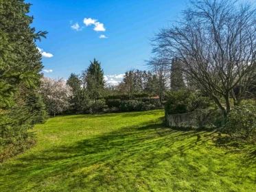 Garden / Landscaping Photo of 680 St. Andrews Road, West Vancouver, BC