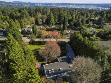 Neighborhood Park Photo Near 680 St. Andrews Road, West Vancouver, BC