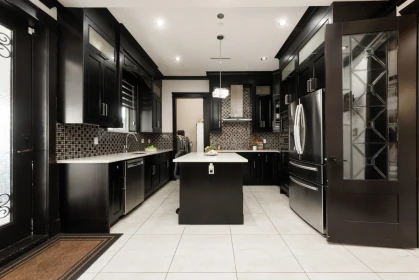 Kitchen Island Photo of 460 E 60th Avenue, Vancouver, BC