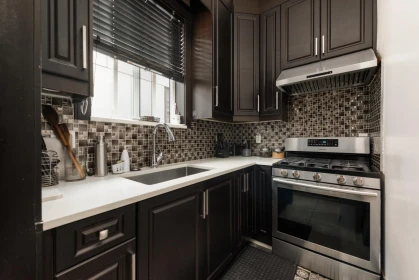 Pantry Photo of 460 E 60th Avenue, Vancouver, BC