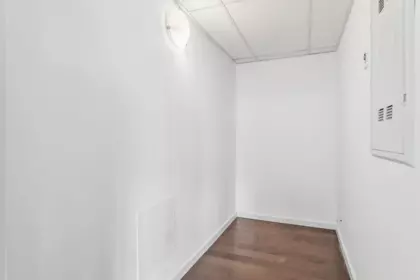 Basement Recreation Room Photo of 503 89 W 2nd Avenue, Vancouver, BC