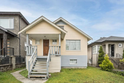 2654 Triumph Street, Vancouver, BC, Vancouver — Single Family Residence for sale
