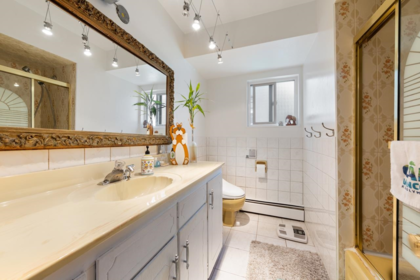 Laundry Room Photo of 2472 E 12th Avenue, Vancouver, BC