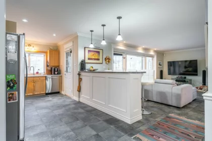 5823 Highfield Drive, Burnaby, BC, Burnaby — Single Family Residence for sale