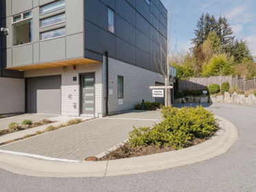 109 736 Gibsons Way, Gibsons, BC, Gibsons — Townhouse for sale