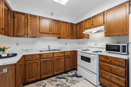 Primary Bedroom Photo of 207 32070 Peardonville Road, Abbotsford, BC